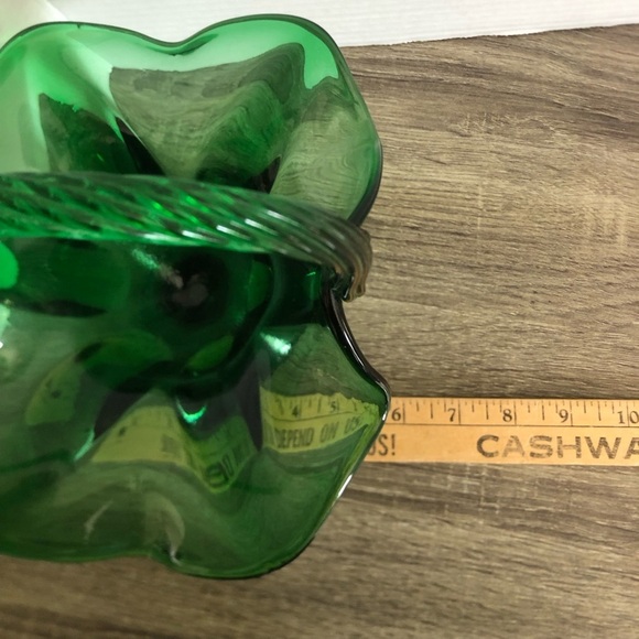 Vtg Emerald Green Glass Basket with Handle - Picture 10 of 14